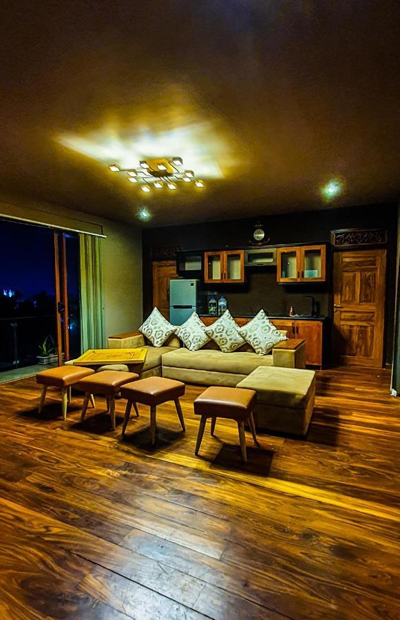 Penton45 - Luxury Penthouse Apartment Negombo Esterno foto